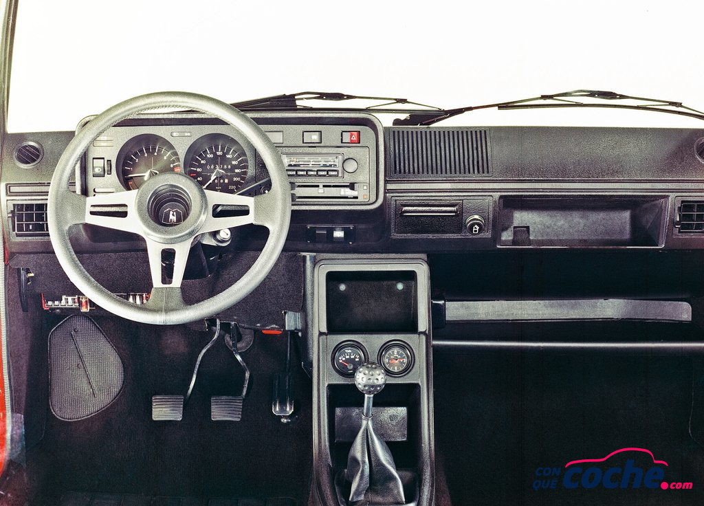 Volkswagen-Golf_I_GTI-1976-1024-1a